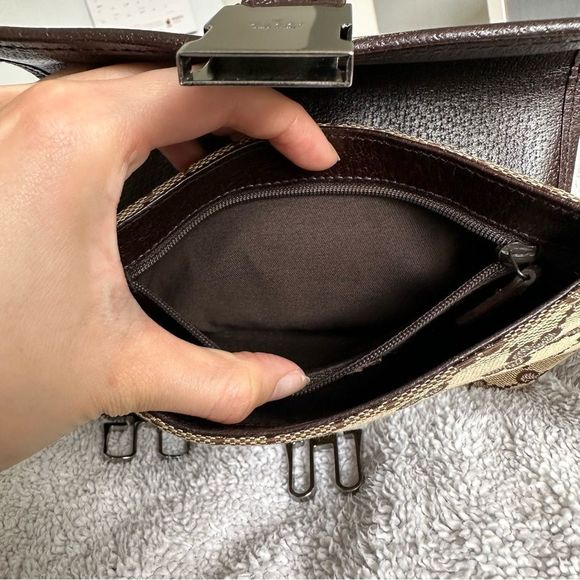 EUC Gucci Canvas Logo Bucket Belt Bag/ Waist Bag - Picture 10 of 15